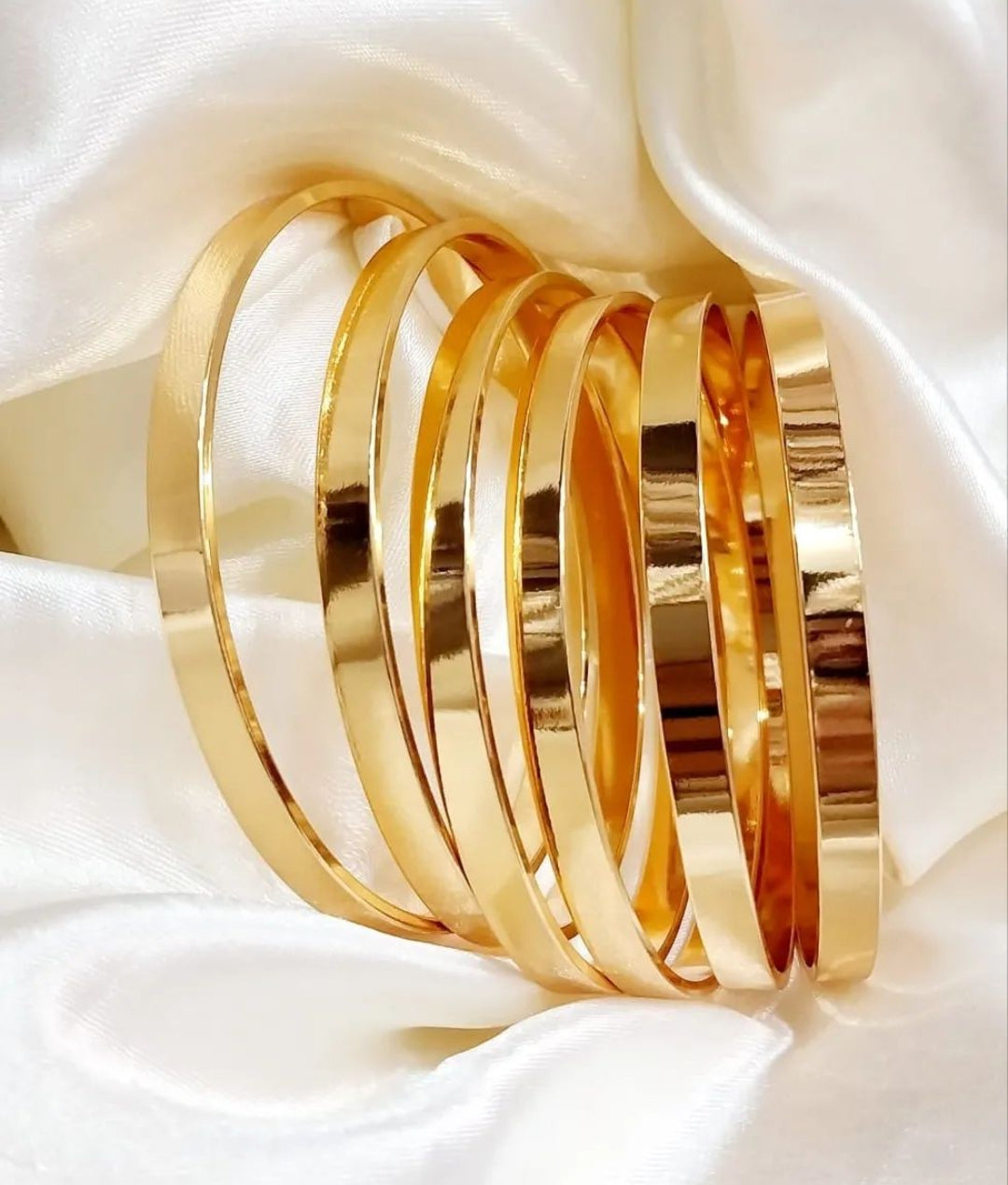 Plan Gold Bangles