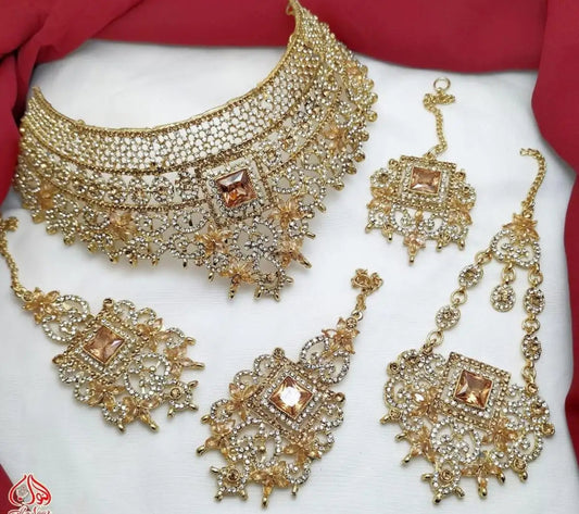 Bridal set with tikka & jhumar